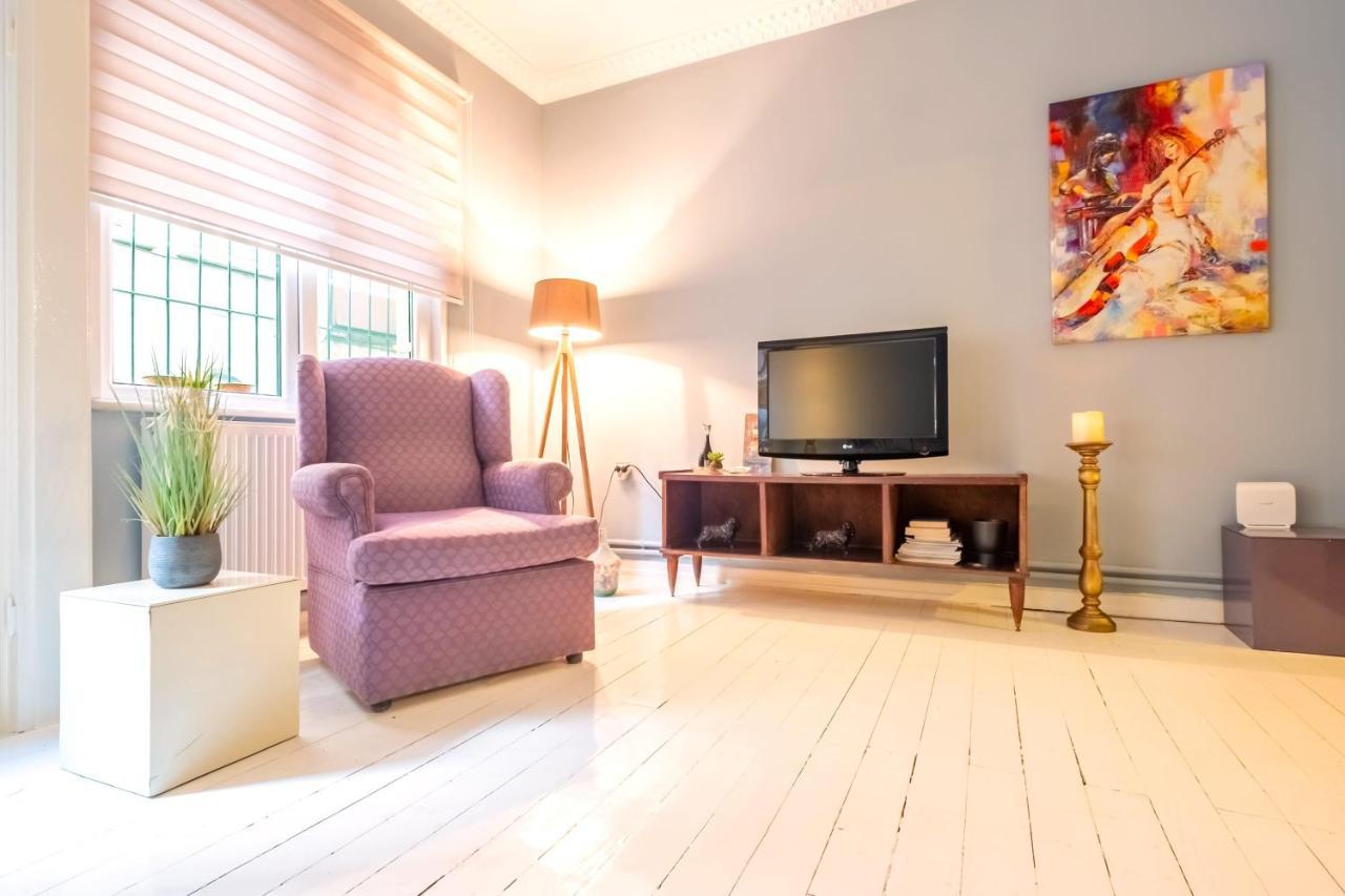Delightful Flat Close To Galata 2 Mins To Metro Apartment Istanbul